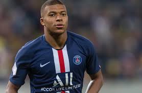 Mbappé espera que Cavani se junte ao Real Madrid